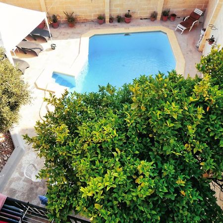 Modern Bedroom Gzira Екстер'єр фото