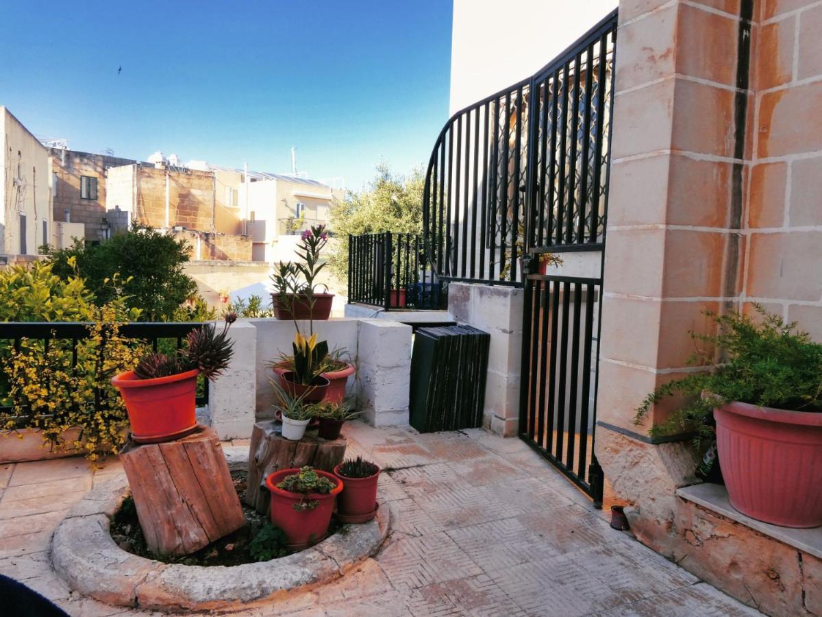 Modern Bedroom Gzira Екстер'єр фото